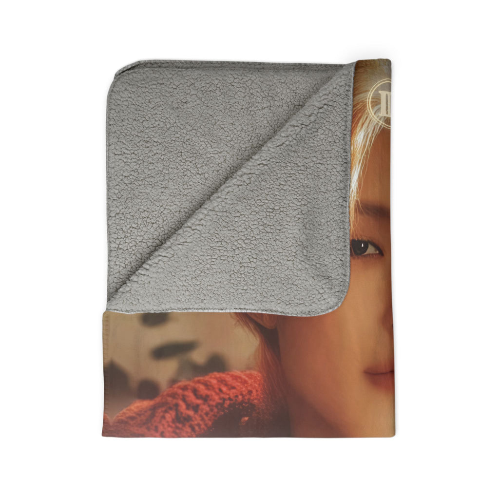 Mingi Ateez The Empress Tarot Portrait Fleece Sherpa Blanket