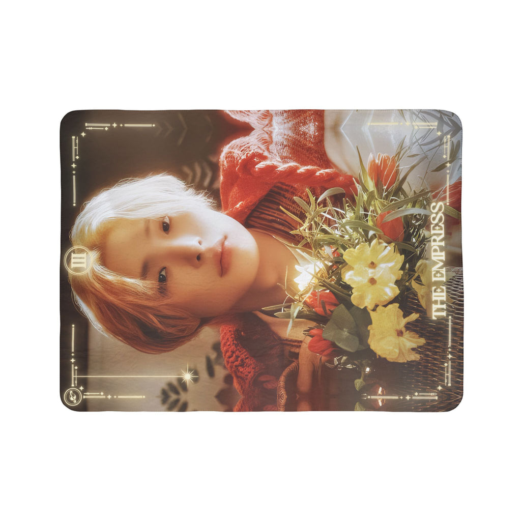 Mingi Ateez The Empress Tarot Portrait Fleece Sherpa Blanket